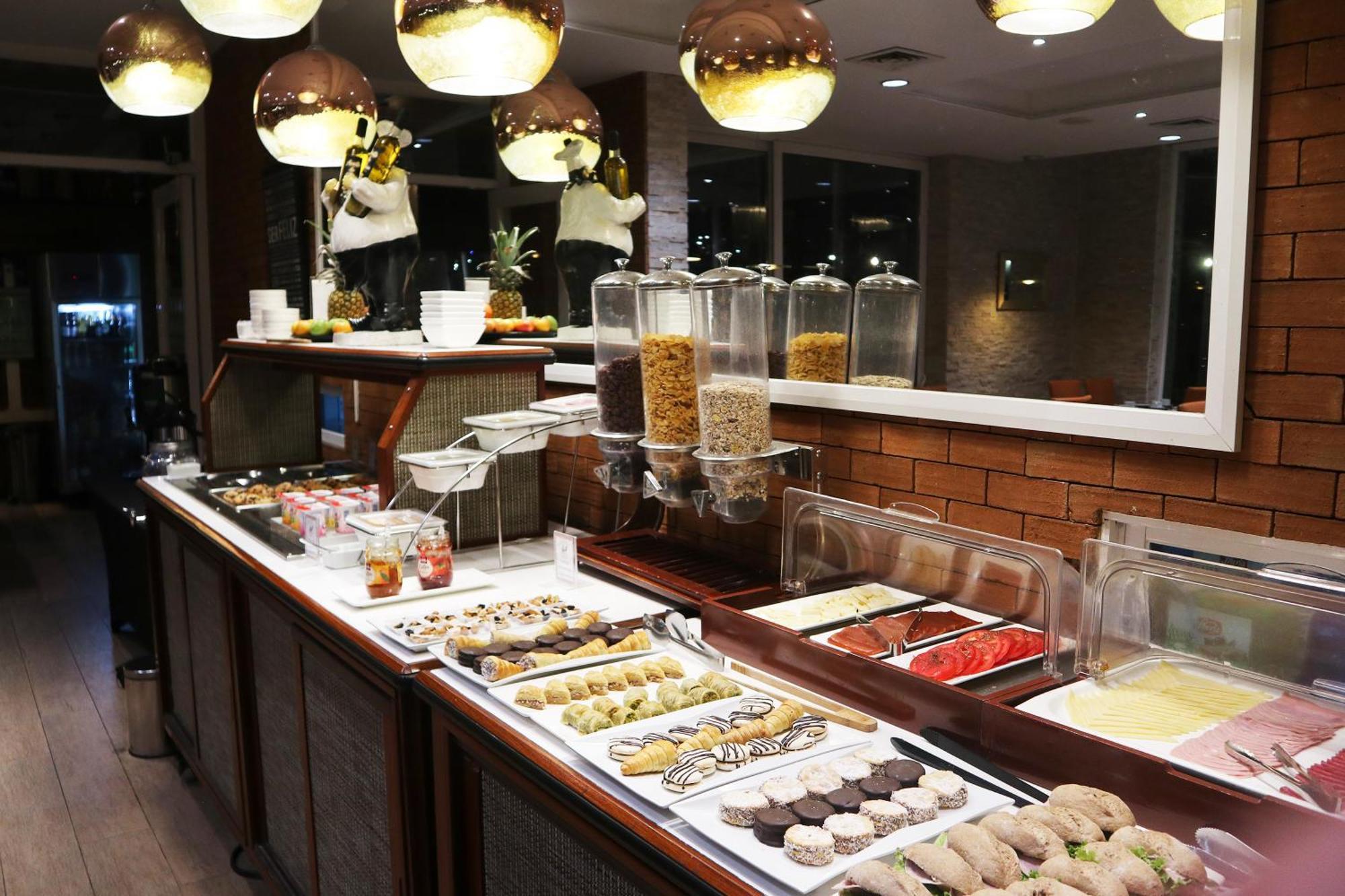 Wyndham Garden Antofagasta Pettra Hotel ภายนอก รูปภาพ